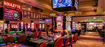 Tampilan meja dealer live casino profesional dengan kartu dan chip